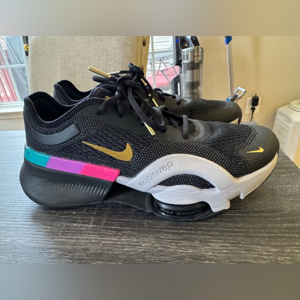 Black Nike SuperRep shoes